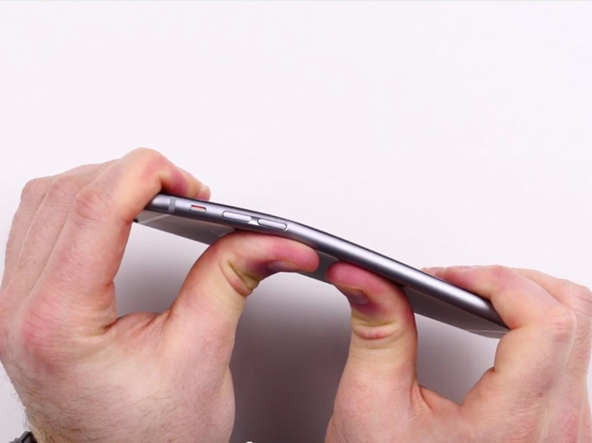驚悚！iPhone6極度暴力測試