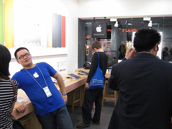 肉眼難以分辨！昆明驚現(xiàn)高仿Apple Store
