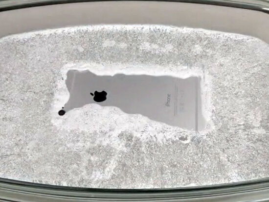 iPhone6慘遭熱冰虐待，虐不死??！