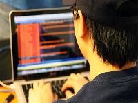 視頻直播下一站，看人寫代碼