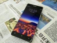 圖賞丨驚艷無邊框！OPPO R7真機照曝光