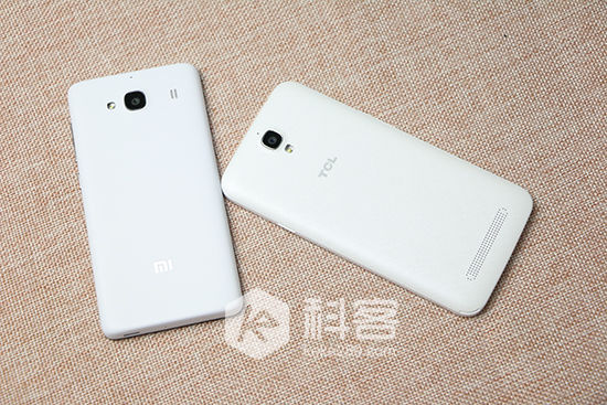 599元最強(qiáng)之爭！TCL ono P620M對比紅米2A評測