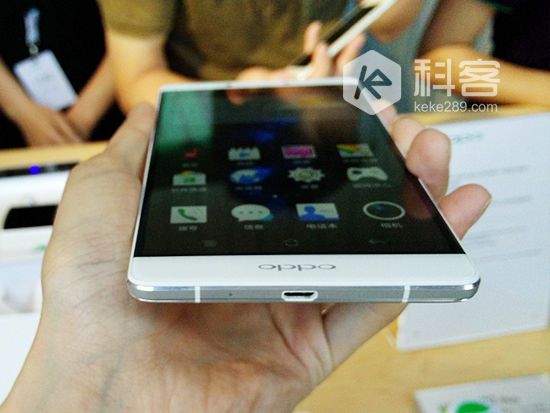 2499元起，全金屬OPPO R7和R7 Plus上手