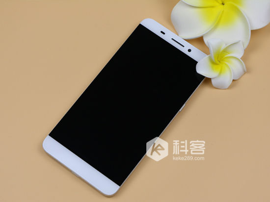 豈能小看無邊框？！樂視超級手機1體驗評測