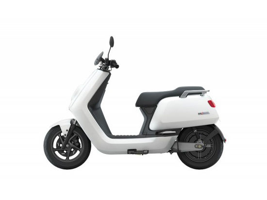 特斯拉同級(jí) 小牛電動(dòng)車3999元起售