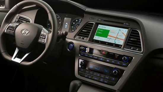車載系統(tǒng)：CarPlay和Android Auto誰更牛？