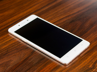 悶聲發(fā)大財(cái)，OPPO R7線下熱賣100萬臺(tái)
