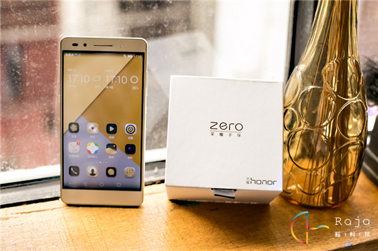 引領美學新風尚，榮耀zero手環(huán)開箱圖賞