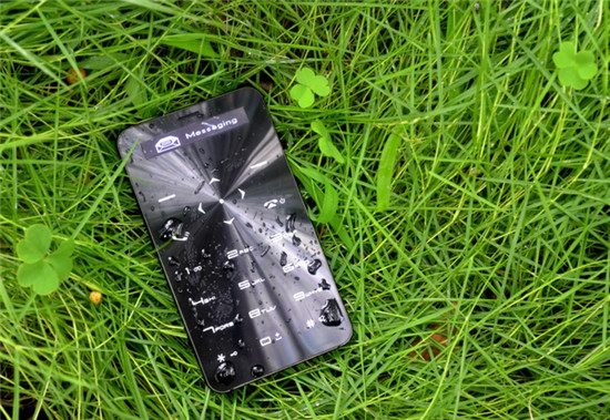這到底是個啥？既能當充電寶又能打電話