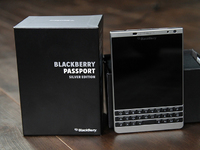 更加硬朗 黑莓Passport銀色特別版開(kāi)箱