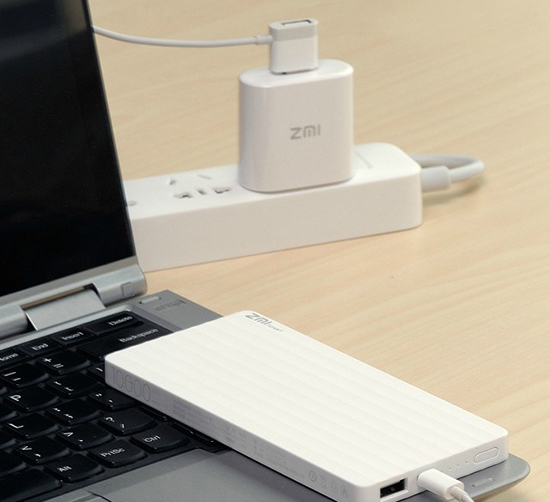 小米快充移動(dòng)電源曝光，充電快1倍