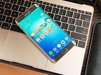 嗨科技：又大又彎，三星Galaxy S6 edge+上手評測