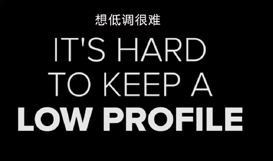 視頻：手機(jī)屏幕大了不起？不怕別人揍你么