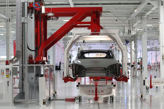 特斯拉首款SUV Model X終于來了，9月29日見！