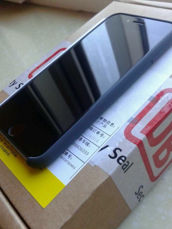 網(wǎng)友用過都說(shuō)好？iPhone 6s官方硅膠殼亮相