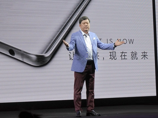 發(fā)布會扎堆，折射智能手機(jī)的兩個(gè)怪相