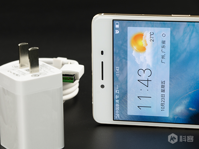 長(zhǎng)續(xù)航配搭閃充的完美結(jié)合：OPPO R7s評(píng)測(cè)