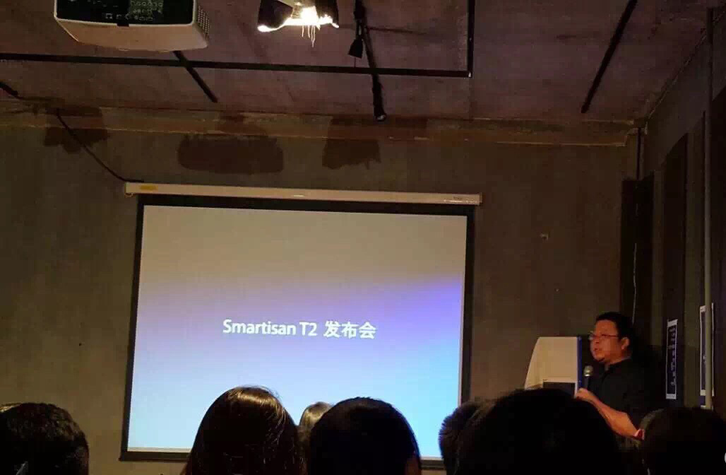 老羅毀了情懷 毀了工匠精神，你還期待錘子T2嗎？