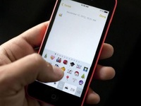 快看，這有一大堆emoji表情等著你“領(lǐng)養(yǎng)”