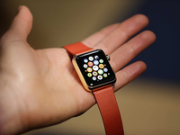 后來(lái)居上！Apple Watch拿下智能手表半壁江山