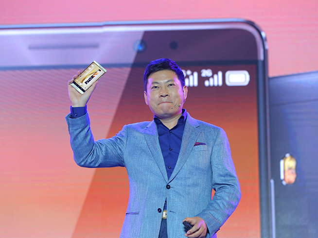 科客晚報 HTC截?fù)羧A為代工Nexus，iPhone被曝新漏洞