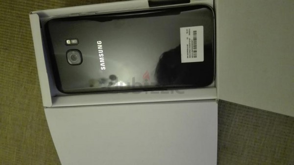 迫不及待！三星Galaxy S7 Edge在迪拜偷跑了