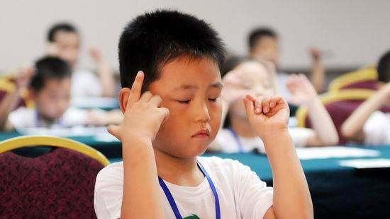 嫌掰手指算數(shù)很弱智？效率分分鐘完爆心算哦
