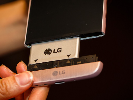 LG G5正式發(fā)布，模塊化設(shè)計(jì)大亮