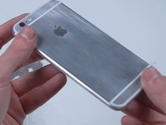 視頻：屌炸天！真果粉居然自己改造了一臺iPhone 7