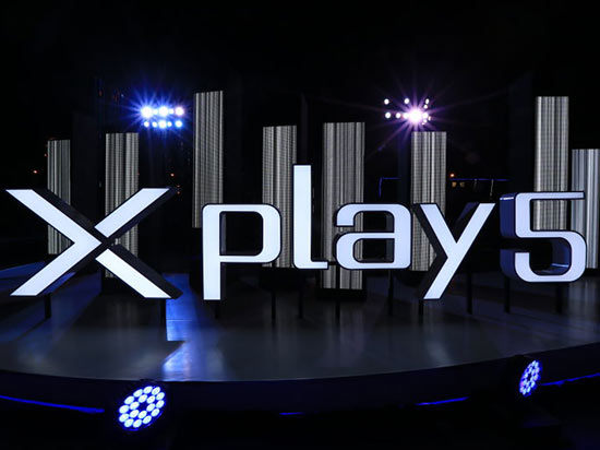 曲面屏6G內(nèi)存，vivo Xplay5發(fā)布3698元起