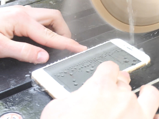 大寫的服！居然用切割機DIY最個性的iPhone 6s