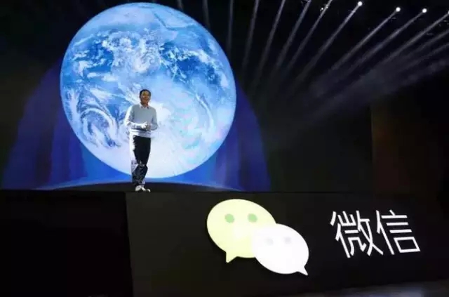 Talk客：你為什么一邊嫌棄微信和朋友圈 一邊又放不下？