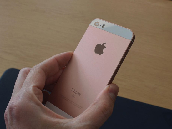iPhone SE正式開(kāi)售：線(xiàn)上缺貨線(xiàn)下難搶