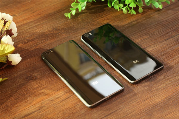 魅族PRO 6真機照徹底曝光，和小米5比誰更美？
