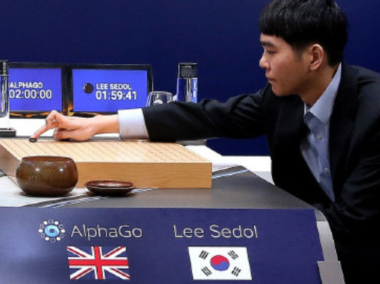 谷歌AlphaGo首局擊敗李世石，誰(shuí)被打臉了？