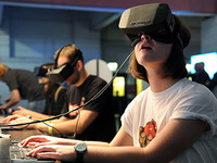 神奇的VR座椅：騷年，換個(gè)方式玩游戲吧