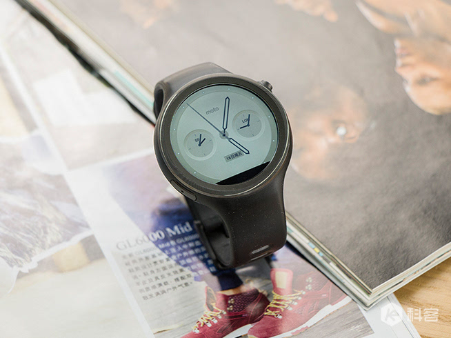 Moto 360 Sport體驗(yàn)：顏值功能都不錯(cuò)，但只是備胎之選