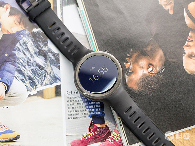 Moto 360 Sport體驗(yàn)：顏值功能都不錯(cuò)，但只是備胎之選