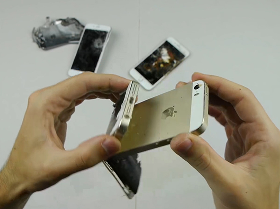 壕！盤點2016年被花式毀掉的iPhone