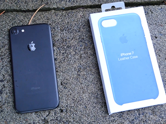 誰最靠譜？iPhone 7保護套15米跌落測試