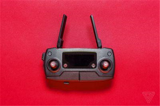 大疆Mavic Pro上手試玩：無人機(jī)的黃金標(biāo)準(zhǔn)