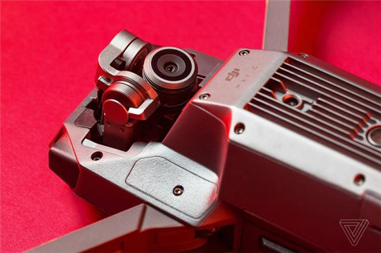 大疆Mavic Pro上手試玩：無人機(jī)的黃金標(biāo)準(zhǔn)