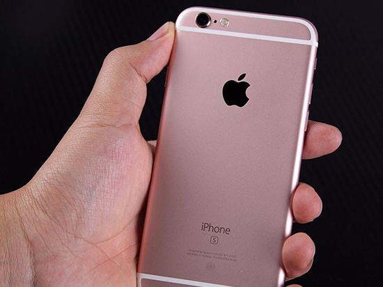 iPhone 6s電量剩一半自動(dòng)關(guān)機(jī)？蘋果如此回應(yīng)