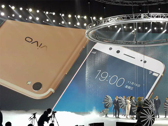雙攝四曲面屏！vivo發(fā)布Xplay6與X9系列