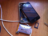 iPhone也不例外！美男子將iPhone放枕邊充電發(fā)生點(diǎn)擊