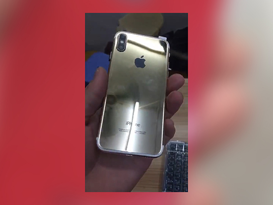不解釋快來看！這臺(tái)能夠開機(jī)的iPhone 8真的很不一樣