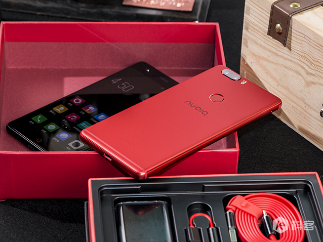 來一點(diǎn)熱情吧！努比亞nubia Z17烈焰紅圖賞
