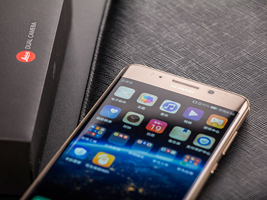 科客晚報(bào)：三星Note8全方位曝光，華為實(shí)力辟謠“手機(jī)監(jiān)聽”