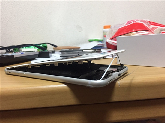 蘋果iPhone 8系列“9連爆裂”，會不會步Note7后塵？