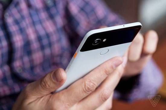 拍照98分又怎樣？Pixel 2 XL問題不斷，谷歌出品變了味